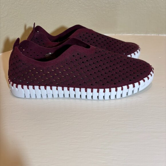 💗Ilse Jacobson Tulip Flats Maroon Size 8 - Picture 2 of 7